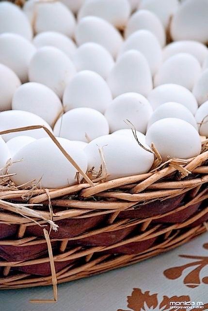 अंडे (Eggs) category